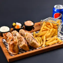 طبق ساندويتش دجاج لبناني